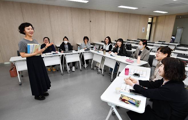 영진전문대 YAP강좌 기초생활영어 강의 장면. 영진전문대 제공