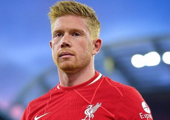 케빈 더 브라위너와 리버풀 유니폼을 합성한 모습. /사진=SNS 캡처