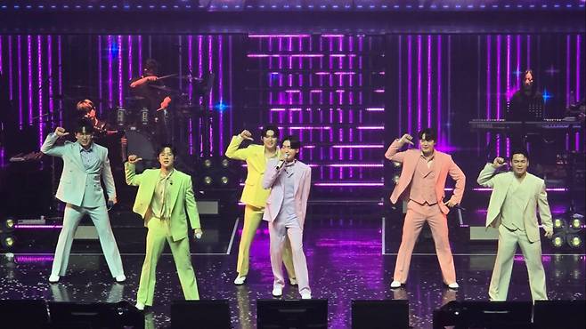 '부산갈매기' 떼창까지..김용빈·손빈아·천록담·춘길·최재명·추혁진 '미스터트롯3' 전국투어 부산 콘서트 성료