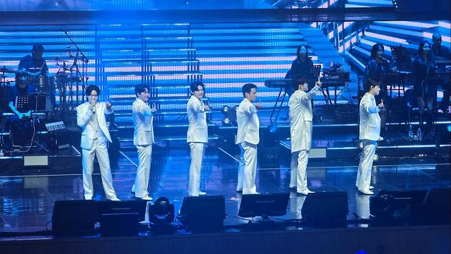 '부산갈매기' 떼창까지..김용빈·손빈아·천록담·춘길·최재명·추혁진 '미스터트롯3' 전국투어 부산 콘서트 성료