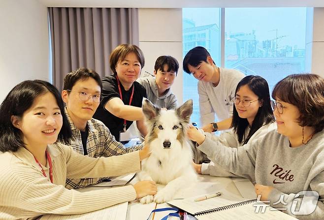 침치료인증수의사 수업이 22일 서울 강남구 VIP동물한방재활의학센터 by Dr. 신사경에서 열렸다. ⓒ 뉴스1