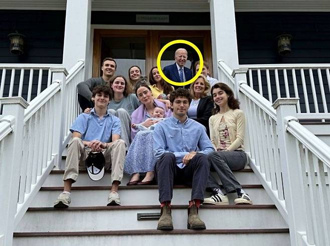 조 바이든 전 대통령 가족사진. 바이든 엑스