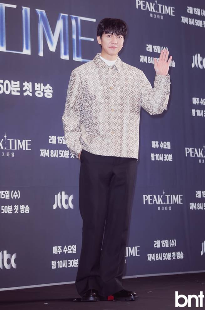 이승기, ‘대가족’ 역주행→5월 발라드 신곡 ©bnt뉴스