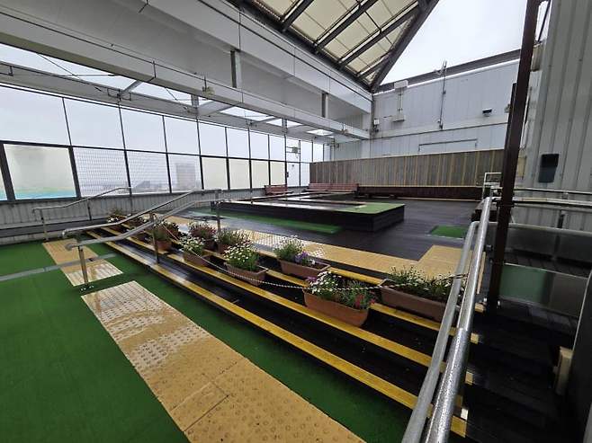 7fed8273b5866af451ee81e743857573c66e792e51708a37171c7e720e8072cf