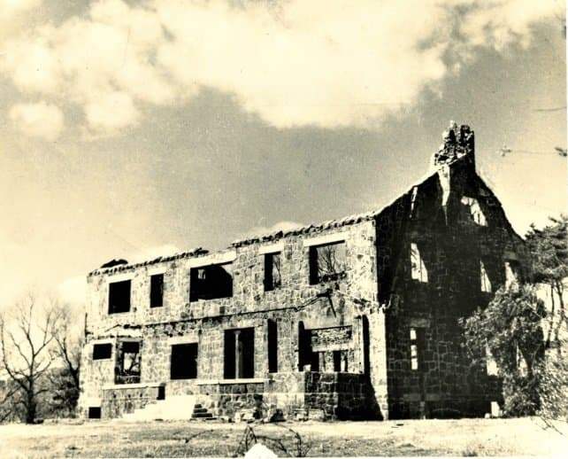 a0482cac301fb4668a33295458db343a04fe76e65a8940d78cddb118 연세대에 존재하는 고즈넉한 서양식 사택