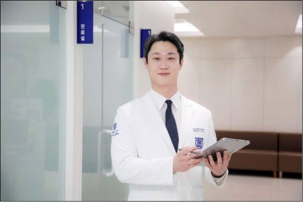 서울베스트비뇨의학과 안치현 원장​