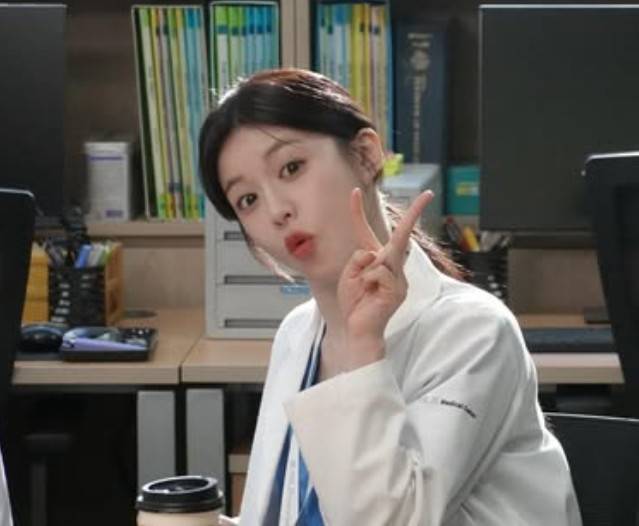 고윤정 소셜미디어