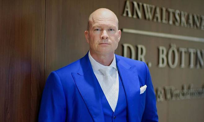 독일 변호사 사샤 뵈트너