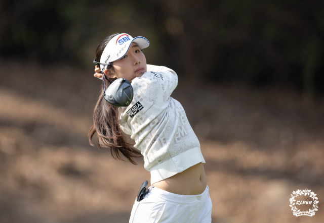 드라이브 샷과 그린적중률 부문에서 모두 1위에 올라 있는 이동은. 사진 제공=KLPGA