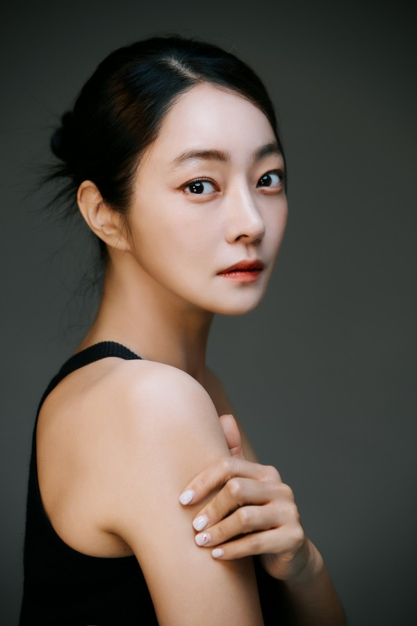 서효림. 이뉴어 엔터테인먼트