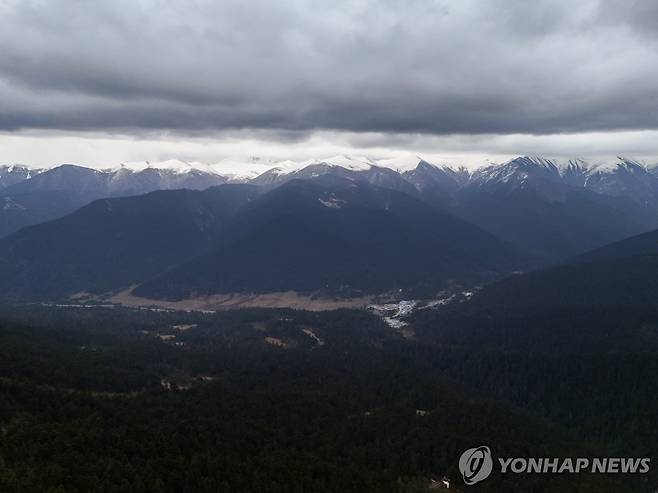 히말라야산맥 [로이터 연합뉴스 자료사진. 재배포 및 판매 금지]