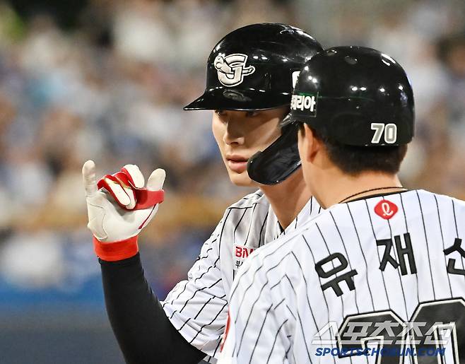 19일 대구 라이온즈파크에서 열린 롯데-삼성전. 7회초 1사 윤동희가  대타로 나와 안타를 친 후 1루에 나가 있다. 대구=정재근 기자 cjg@sportschosun.com/2025.4.19/