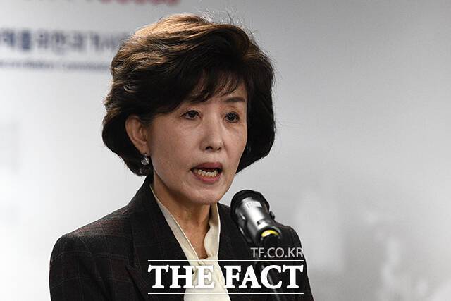 2기 진실·화해를위한과거사정리위원회(진실화해위)의 위원 5인의 임기가 23일 종료되는 가운데 4인 체제의 정당성을 놓고 위원 간 의견이 엇갈린다. 사진은 박선영 진실화해위원장. /서예원 기자