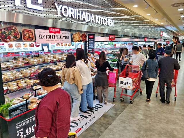 롯데마트 제타플렉스 서울역점 즉석 조리 매장 전경. (제공=롯데쇼핑)