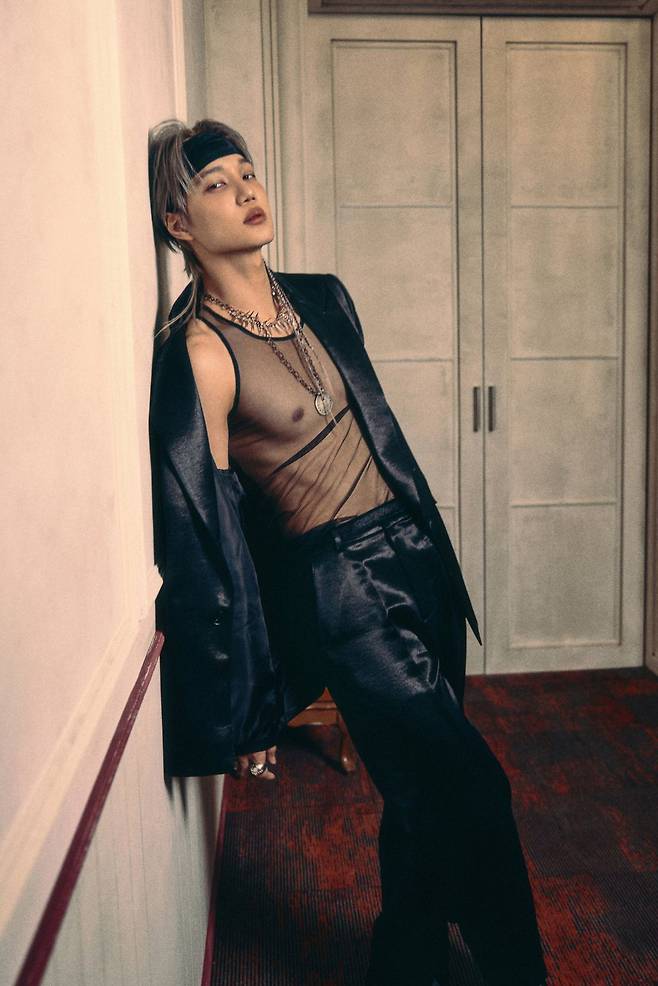 X @weareoneEXO