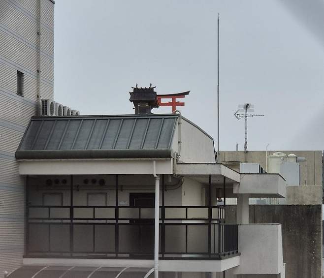 7fed8273b58669fe51ef8fe446827c73f1ddcc675cbfb9fbae765f5eaec0ca