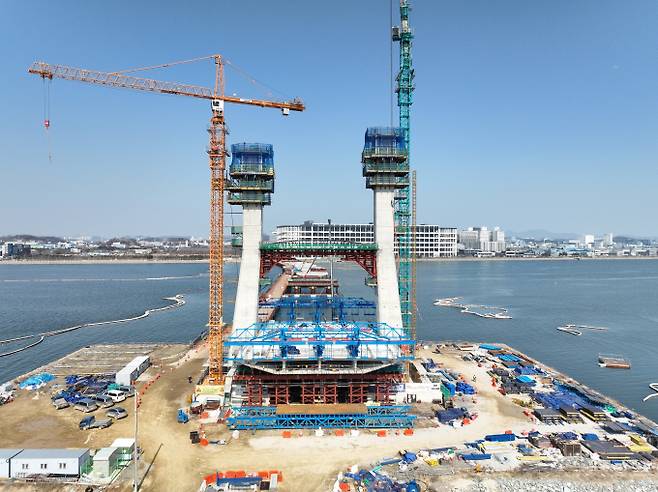 송산그린시티-시화MTV 연결도로는 2023년 2월 착공해 현재 37% 가량 공정이 진행됐다. /사진=DL이앤씨