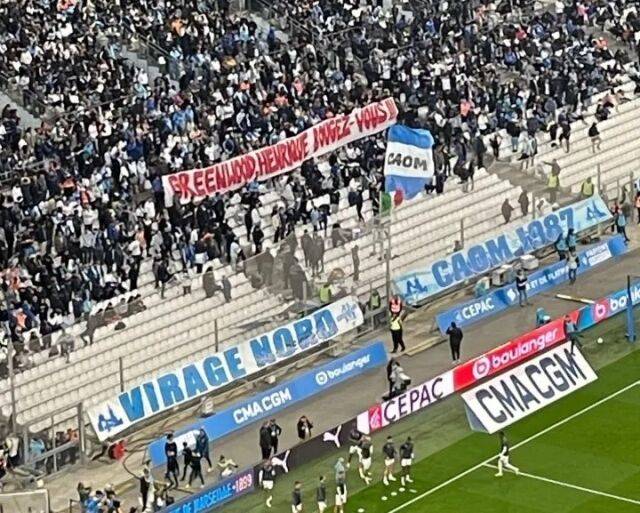 마르세유 홈팬들이 그린우드의 분발을 촉구하는 현수막을 걸었다./소셜미디어