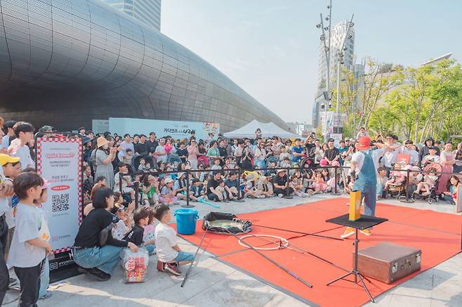 [서울=뉴시스] 2024년도 DDP 봄축제. 2025.04.23. (사진=서울디자인재단 제공) *재판매 및 DB 금지