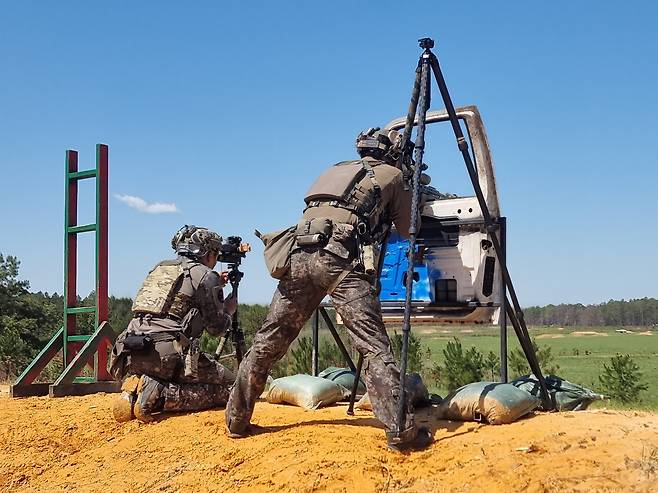 미국 국제 저격수대회에 참가한 육군 1군단 특공연대 저격수팀 [육군 제공]