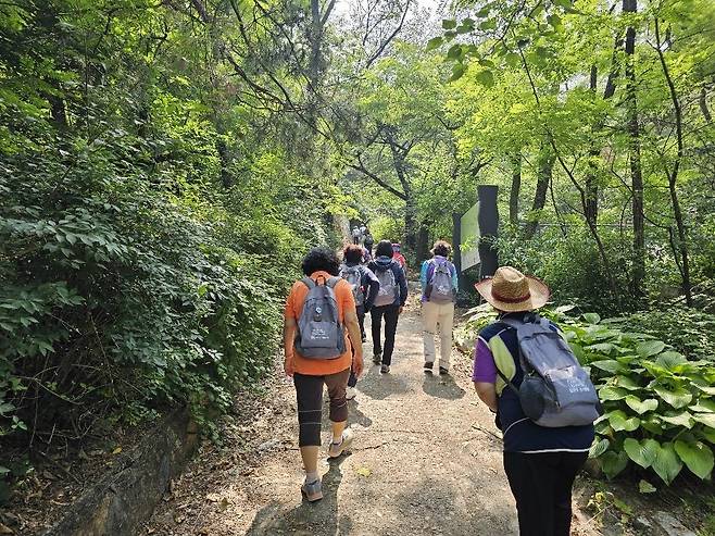 걷기클럽 활동 모습 [중랑구 제공. 재판매 및 DB 금지]