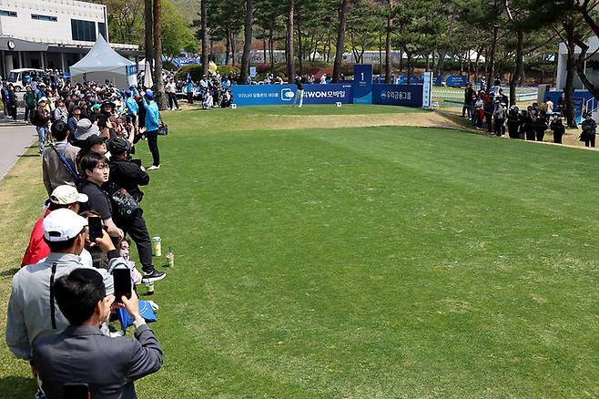 KPGA 투어 우리금융 챔피언십 1라운드 1번홀 전경