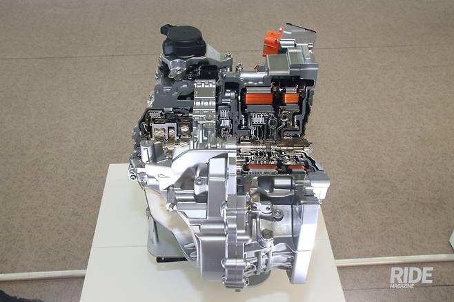 조립하면 이 정도의 크기로 줄어든다