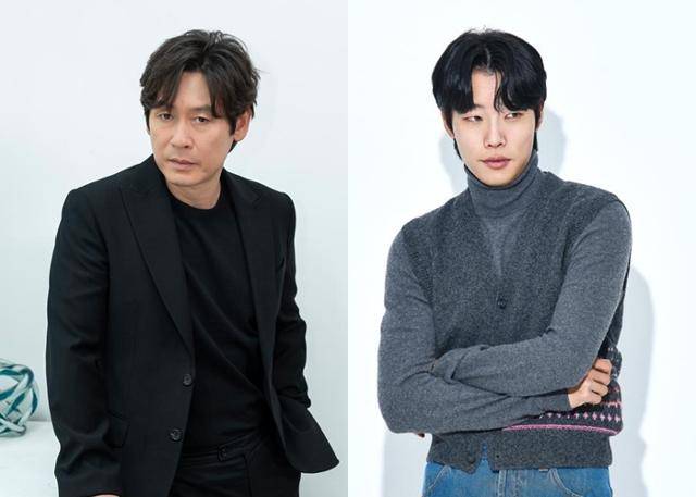 설경구(왼쪽) 류준열이 소속돼 있는 씨제스 스튜디오가 배우 매니지먼트 사업을 접는다. CJ ENM 제공