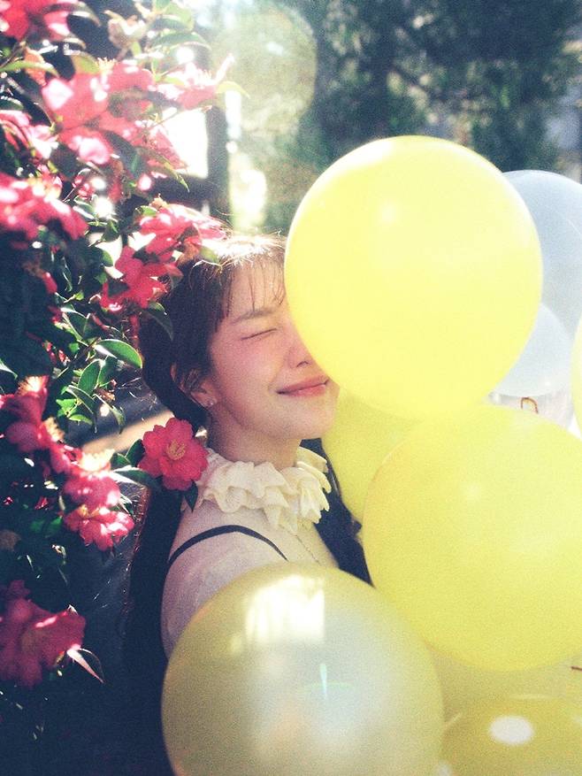 이번 앨범에는 봄 느낌이 물씬 나는 10곡이 실렸다. 무드밍글 제공