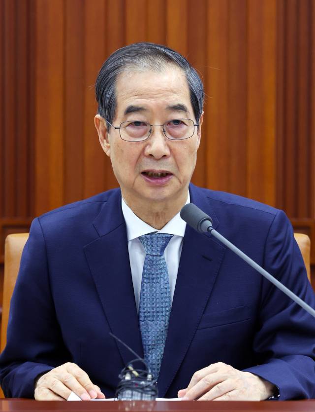 한덕수 대통령 권한대행 국무총리가 10일 정부서울청사에서 국정현안관계장관회의를 하고 있다. 연합뉴스