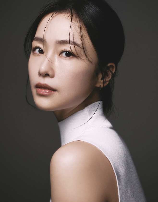 홍수현. FN엔터테인먼트