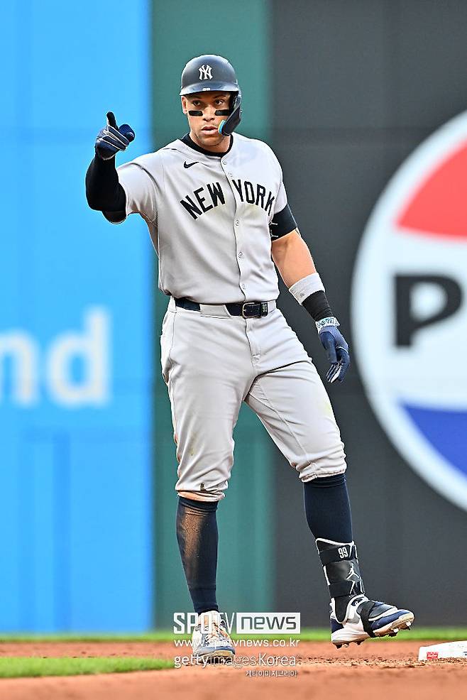 ▲ 뉴욕 양키스 우익수 애런 저지. 23일(한국시간) 클리블랜드와 경기에서 2루타 포함 4안타를 몰아쳤다.