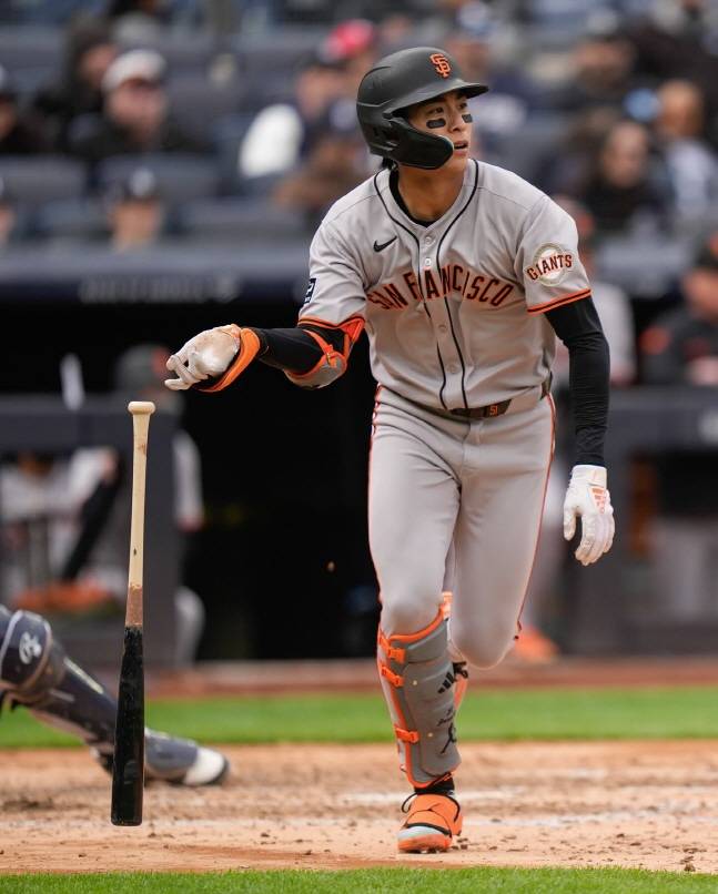 안타를 날리는 이정후. /사진=샌프란시스코 자이언츠 공식 SNS