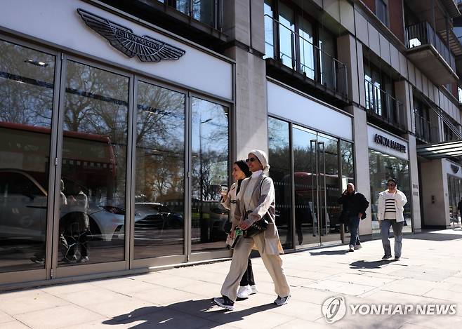 영국 고급 자동차 매장 [EPA 연합뉴스 자료사진]