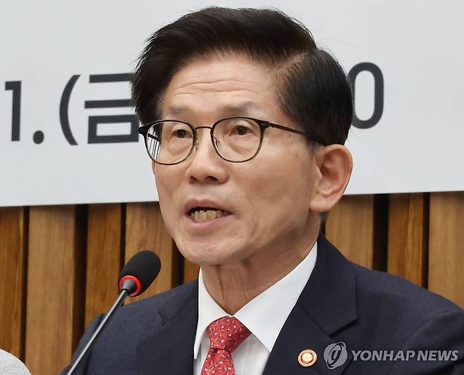 김문수 전 고용노동부 장관 [촬영 김주형] 2025.2.21