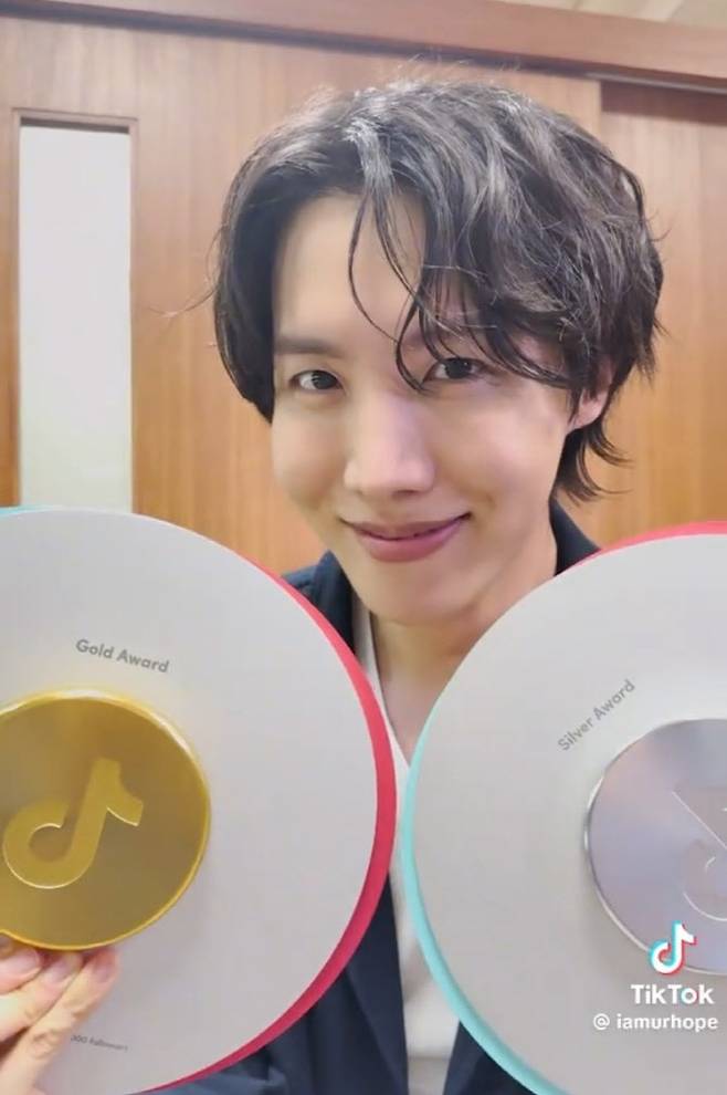 제이홉(사진=SNS)