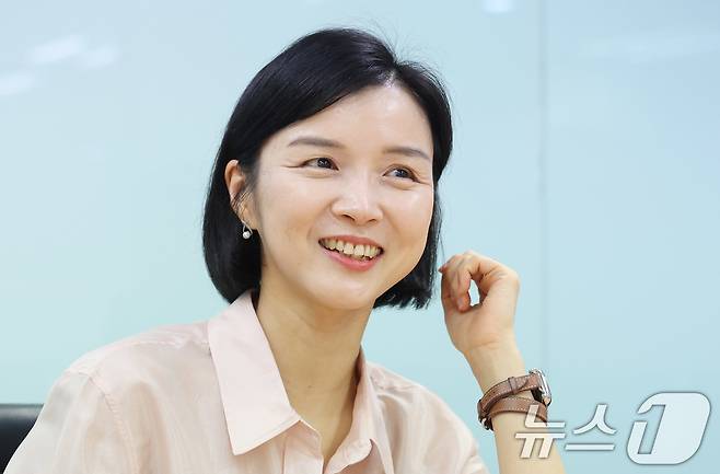 연현주 청소연구소 대표가 18일 서울 종로구 뉴스1 본사에서 인터뷰를 하고 있다. 2025.4.18/뉴스1 ⓒ News1 박지혜 기자