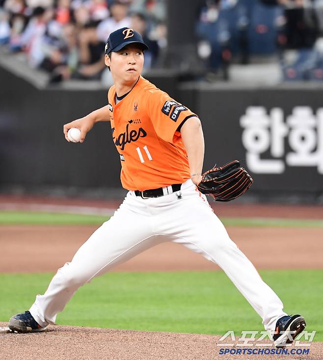 25일 대전 한화생명볼파크에서 열린 한화와 KT의 경기. 선발 투구하고 있는 한화 엄상백. 대전=송정헌 기자songs@sportschosun.com/2025.04.25/