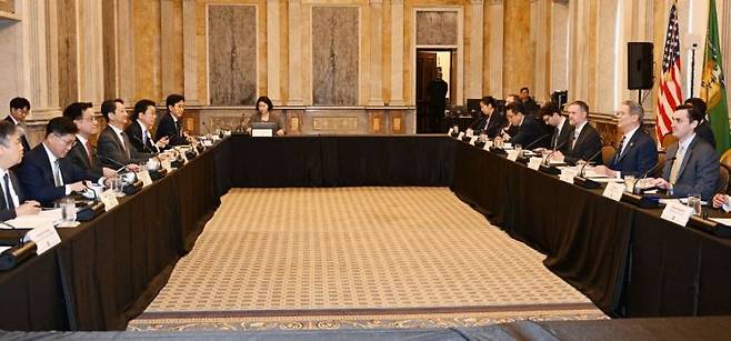 24일(현지시간) 미국 워성턴D.C. 재무부 청사에서 한미 2+2 통상협의가 진행되는 모습. 기획재정부