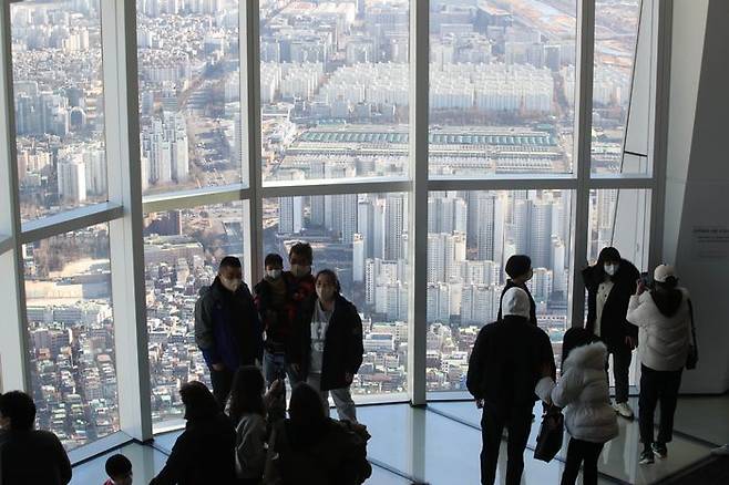 서울 강남3구 및 용산구 아파트가 토지거래허가구역으로 확대 지정된 지 한 달이 지났다.ⓒ데일리안DB