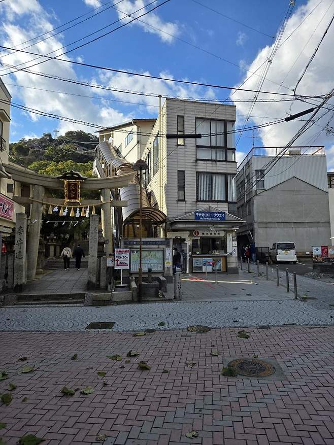 7fed8272b4806af051ee82e74e83777301dc0a8cc93a98025c1002ddf771758a