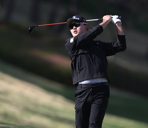 2025년 한국프로골프(KPGA) 투어 우리금융 챔피언십에 출전한 강태영 프로가 1라운드에서 경기하는 모습이다. 사진제공=KPGA