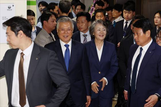 Former President Moon Jae-in walks out of the main hall of the National Assembly after a ceremony marking the seventh anniversary of the April 27 Panmunjom Declaration at the National Assembly in Yeouido, western Seoul, on April 25. [JOINTS PRESS CORPS]