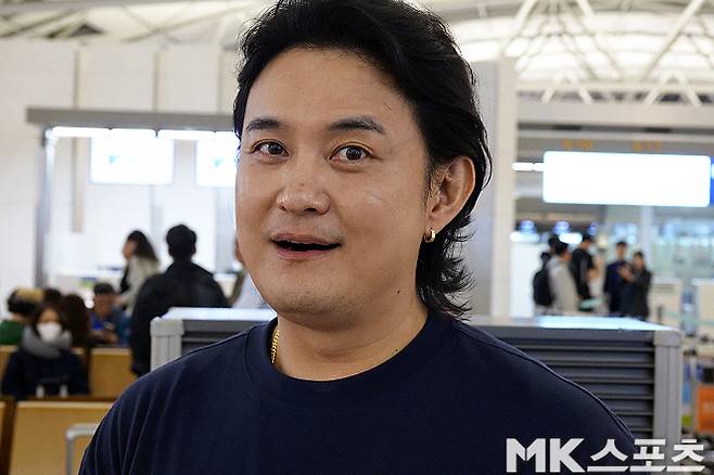 가수 ‘노라조’ 조 빈. 조 빈은 광주 FC의 열혈 팬이다. 사진=이근승 기자