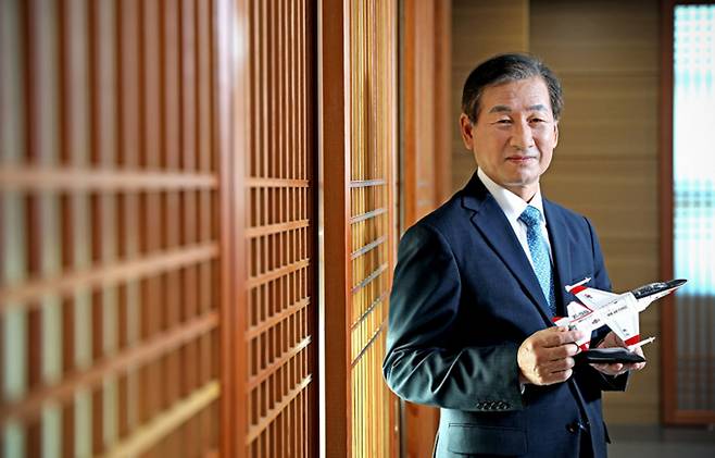 KAI는 올해 완제기 수출 확대로 지난해 부진을 만회할 계획이다. 강구영 사장이 임기 만료 전 유의미한 성과를 거둘 수 있을지 관심이 모인다./사진=KAI