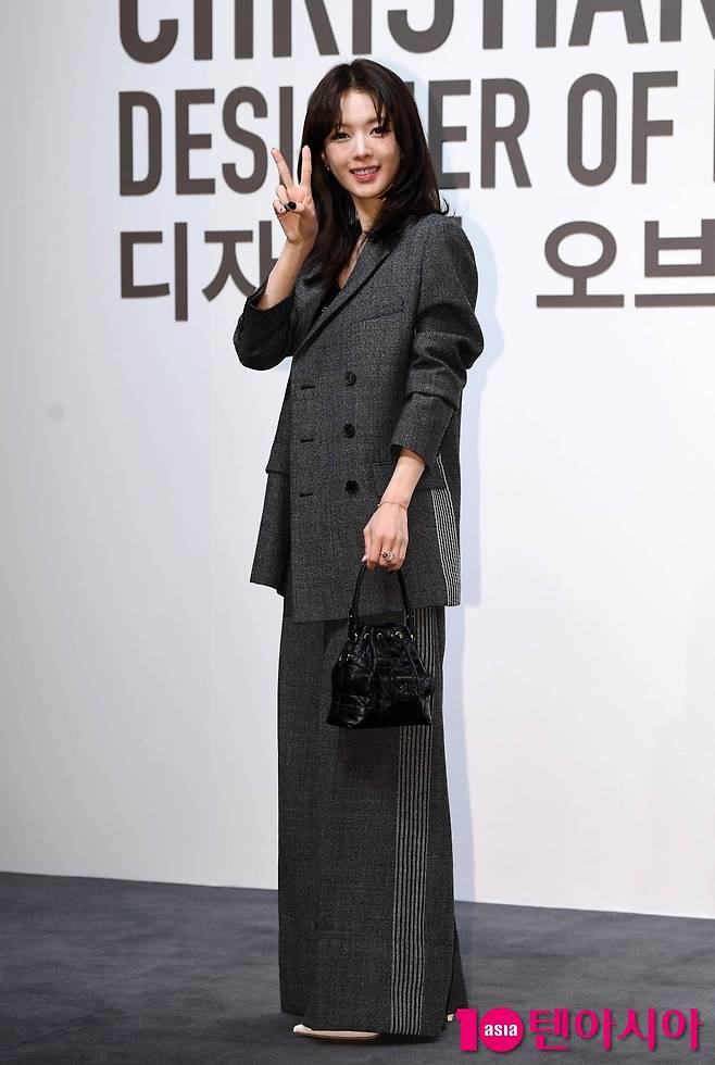 텐아시아 DB