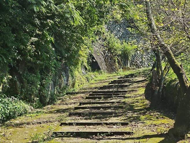 28b9d932da836ff23bec85e04381746dd5e0a14fda2d9d7f71a902e47144e685cb3210