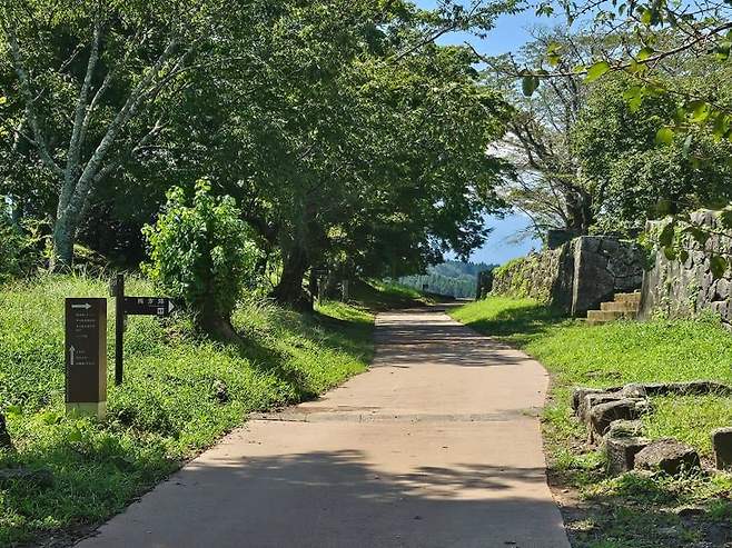 28b9d932da836ff23bec85e04e81776b49bb32ba68f29551d2761d5809cde360bb2343