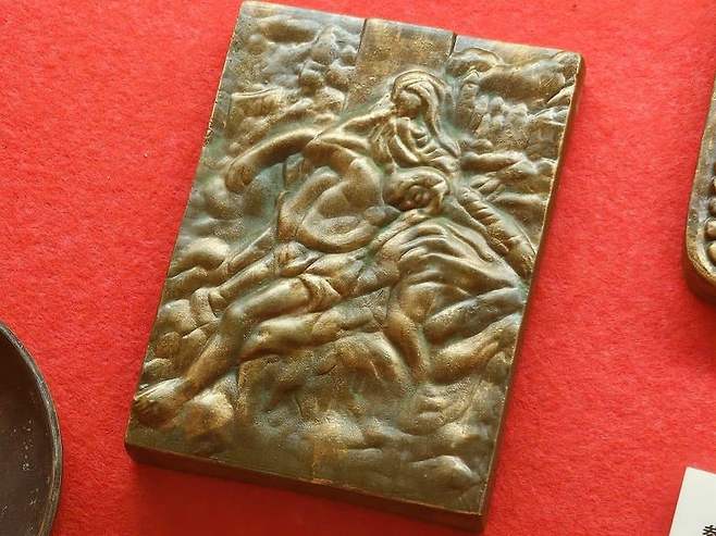 28b9d932da836ff23bea87e44588766d22c5293417cdba381c2df18b555cb6a0c0dfa7