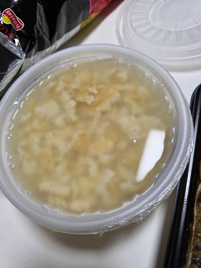 아까 야식 먹었슴돠 새우버터구이